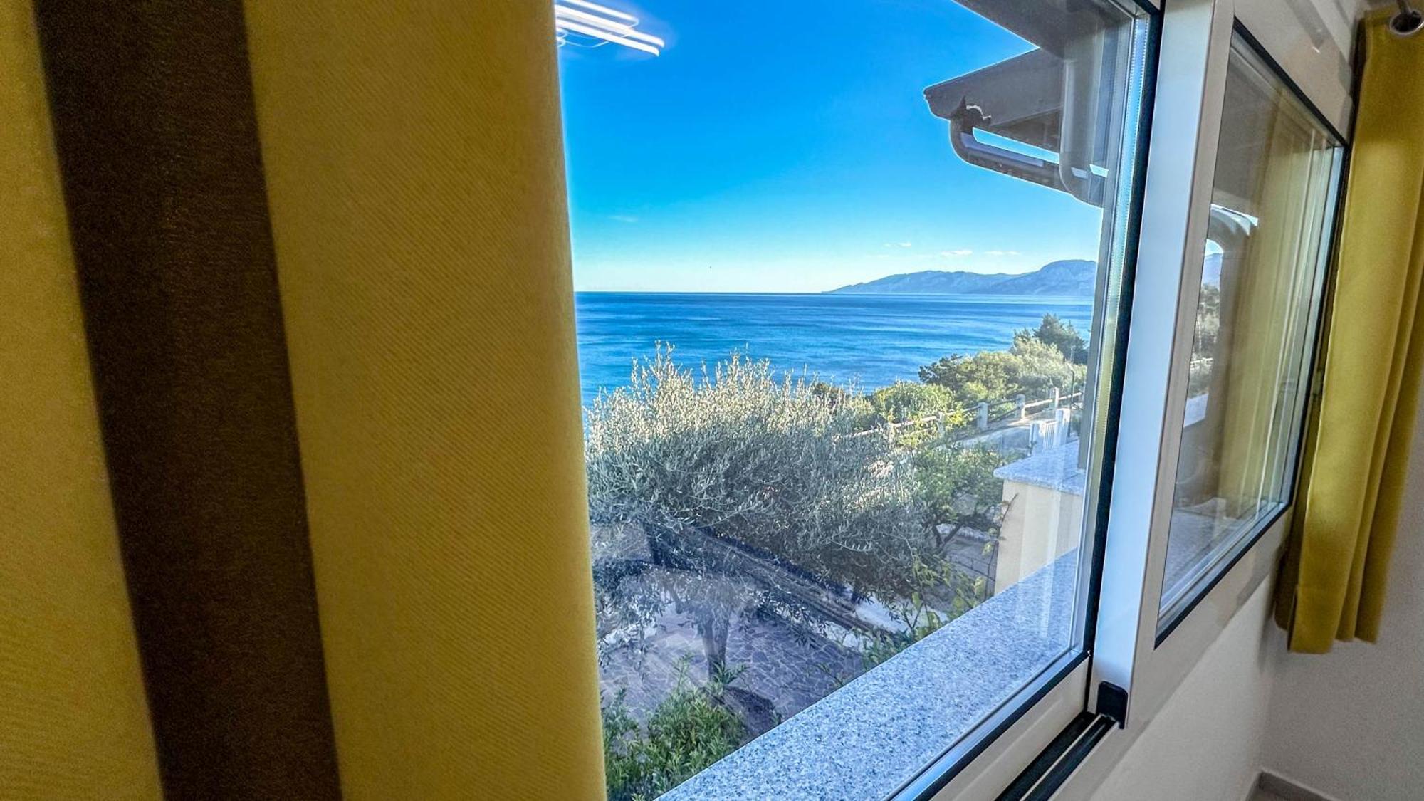 Mama House Con Vista Mare Apartment Cala Gonone Bagian luar foto