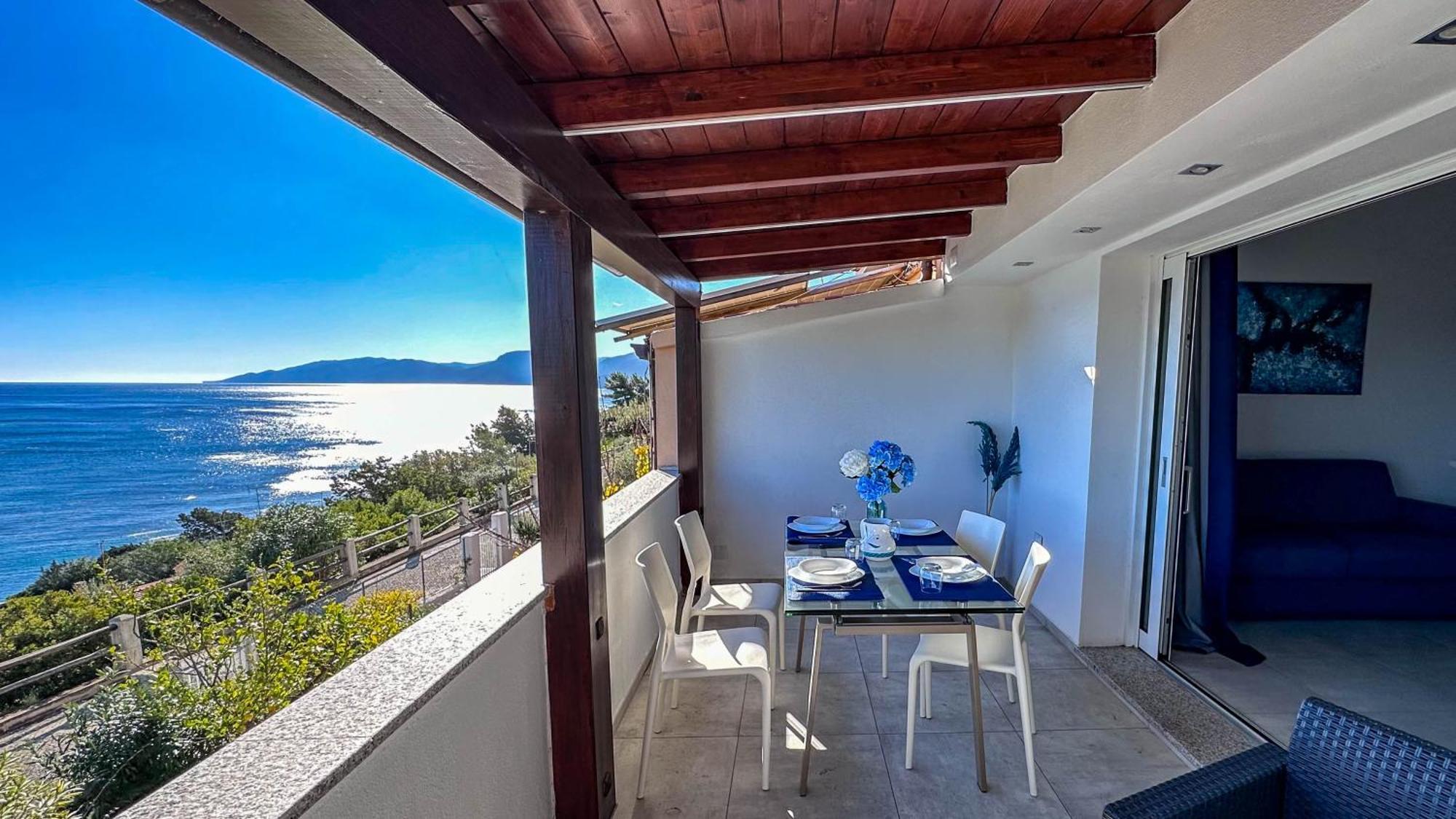 Mama House Con Vista Mare Apartment Cala Gonone Bagian luar foto