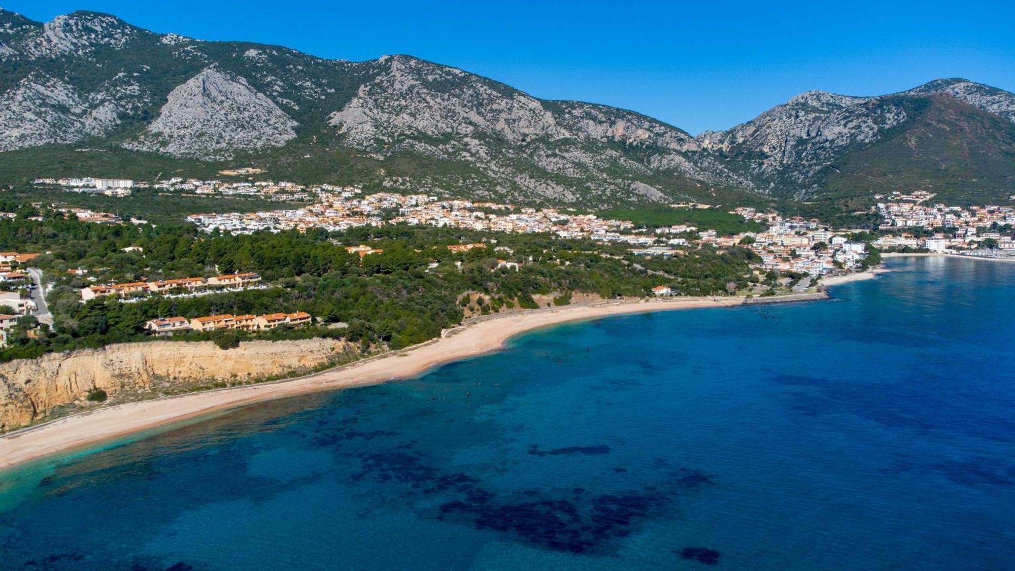 Mama House Con Vista Mare Apartment Cala Gonone Bagian luar foto