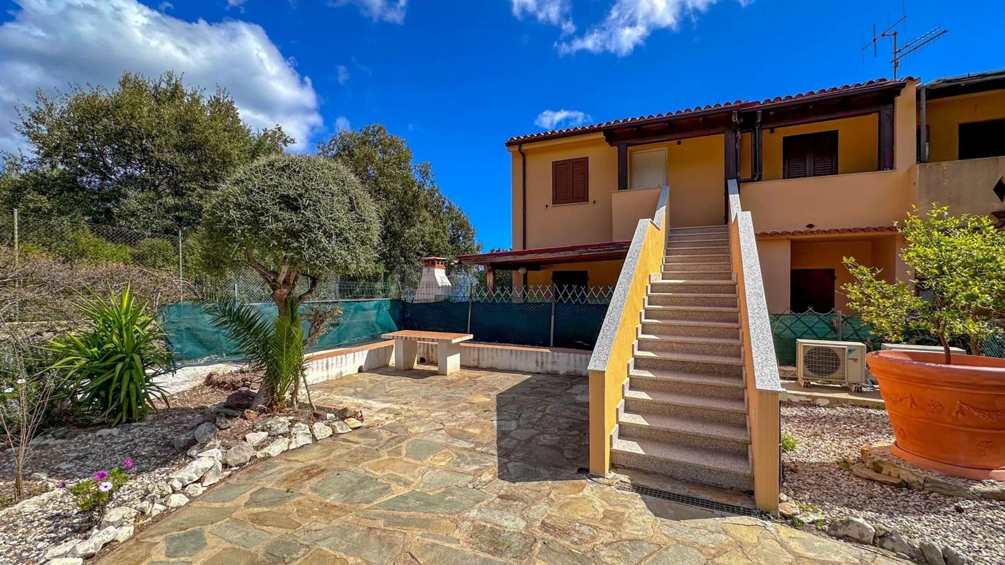 Mama House Con Vista Mare Apartment Cala Gonone Bagian luar foto